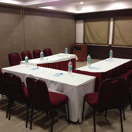 Hotel Thulashi Park Chennai Exterior foto