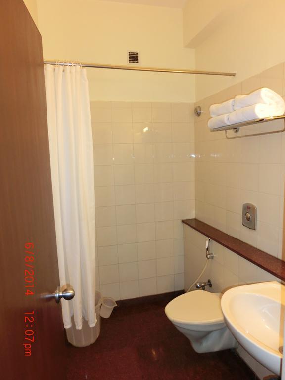 Hotel Thulashi Park Chennai Exterior foto