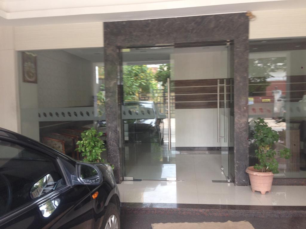 Hotel Thulashi Park Chennai Exterior foto